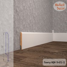 Плинтус Madest Decor 19-072-12 белая базовая эмаль w1907212