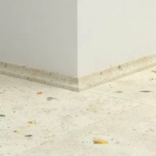 МДФ плинтус скоция Quick-Step Scotia QSSCOT05494 в цвет декора ламината Цветочный бетон (Botanic concrete) MUU5494