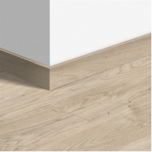 Плинтус МДФ Quick-Step Дуб бежевый рустикальный QSSK03453 (RIC3453)