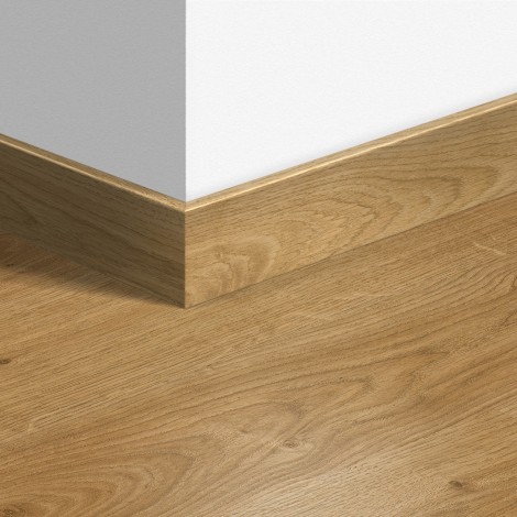 МДФ плинтус Quick-Step Parquet Доска дуба белого светлая (White oak light) QSPSKR01491 в цвет декора ламината UF1491 / UE1491 / PER1491 / EL1491