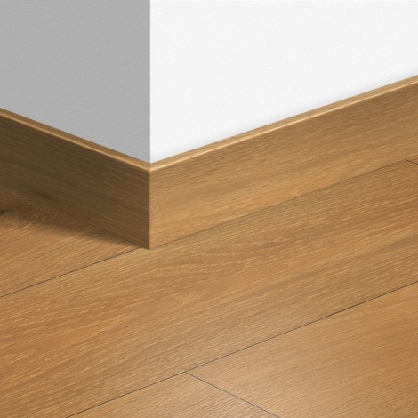 МДФ плинтус Quick-Step Parquet Доска дуба натурального лунное сияние (Moonlight oak natural) QSPSKR01659 в цвет декора ламината CLM1659