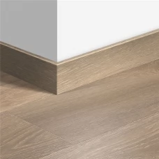 МДФ плинтус Quick-Step Parquet Доска дуба натурального лонг-айленд (Long Island oak natural) QSPSKR01661 в цвет декора ламината LPU1661 МДФ плинтус Quick-Step Parquet Доска дуба натурального лонг-айленд (Long Island oak natural) QSPSKR01661 в цвет декора ламината LPU1661