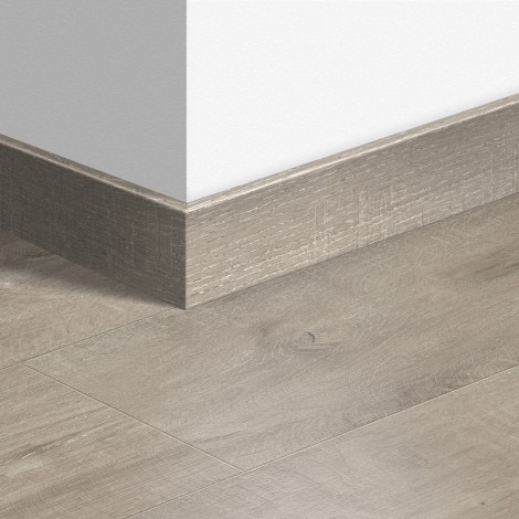 МДФ плинтус Quick-Step Parquet Доска дуба доминиканского серого (Dominicano oak grey) QSPSKR01663 в цвет декора ламината LPU1663