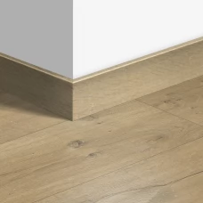 МДФ плинтус Quick-Step Parquet Дуб средней мягкости (Soft oak medium) QSPSKR01856 в цвет декора ламината IM1856 / IMU1856