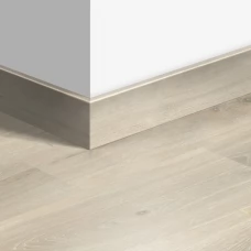 МДФ плинтус Quick-Step Parquet Дуб серый Tennessee (Tennessee oak grey) QSPSKR03181 в цвет декора ламината CR3181 / CRP3181