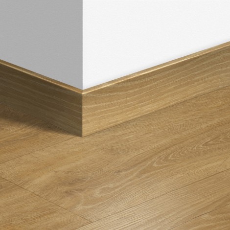 МДФ плинтус Quick-Step Parquet Дуб лесной массив натуральный (Woodland Oak Natural) QSPSKR03546 в цвет декора ламината MJ3546