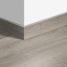 МДФ плинтус Quick-Step Parquet Дуб старинный серый (Venice oak grey) QSPSKR03575 в цвет декора ламината EL3575 / EL3906 / PER3575 / UF3575