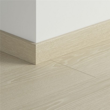 МДФ плинтус Quick-Step Parquet Дуб бежевый отбеленный (Cipro Oak grey) QSPSKR04088 в цвет декора ламината CLV4088 / CLH4088 / CL4088