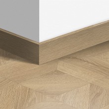 МДФ плинтус Quick-Step Parquet Королевский дуб натуральный (Royal oak natural) QSPSKR04142 в цвет декора ламината IPA4142