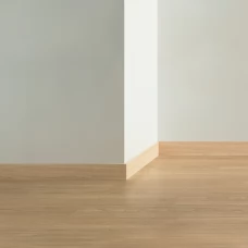 МДФ плинтус Quick-Step Parquet QSPSKR05489 в цвет декора ламината Песчаник (Sandstone) MUU5489