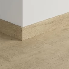 МДФ плинтус Quick-Step Parquet QSPSKR06077 в цвет декора ламината Дуб почтенный бежевый промасленный PER6077