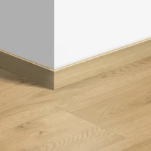 Виниловый плинтус Quick-Step Бежевый дуб QSVSKRA40018 (BACP40018 / BAGP40018 / BACL40018)