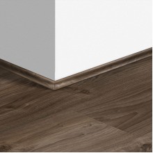 Виниловый плинтус Quick-Step скоция Дуб коттедж темно-коричневый (Cottage oak dark brown) QSVSCOT40027 (BAGP40027 BACL40027 BACP40027) 17 x 17 мм Виниловый плинтус Quick-Step скоция Дуб коттедж темно-коричневый (Cottage oak dark brown) QSVSCOT40027 (BAGP40027 BACL40027 BACP40027) 17 x 17 мм
