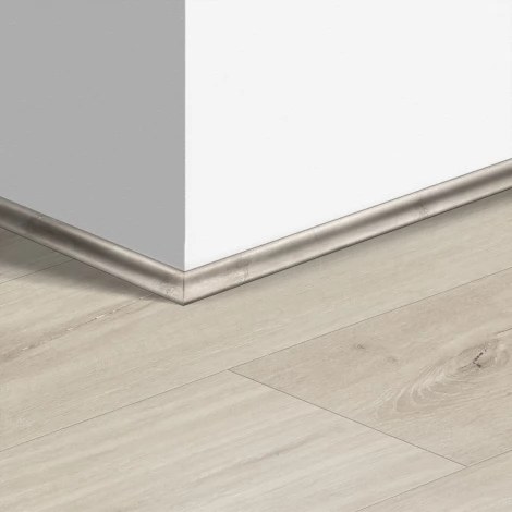 Виниловый плинтус Quick-Step скоция Дуб каньон бежевый (Canyon oak beige) QSVSCOT40038 (BAGP40038 BACL40038 RBACL40038 BACP40038 AVSP40038) 17 x 17 мм Виниловый плинтус Quick-Step скоция Дуб каньон бежевый (Canyon oak beige) QSVSCOT40038 (BAGP40038 BACL40038 RBACL40038 BACP40038 AVSP40038) 17 x 17 мм
