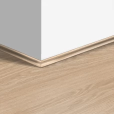 Виниловый плинтус Quick-Step скоция Дуб чистый натуральный (Pure oak blush) QSVSCOT40097 (PUGP40097 PUCL40097 AVMP40097) 17 x 17 мм Виниловый плинтус Quick-Step скоция Дуб чистый натуральный (Pure oak blush) QSVSCOT40097 (PUGP40097 PUCL40097 AVMP40097) 17 x 17 мм