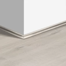 Виниловый плинтус Quick-Step скоция Дуб хлопковый белый (Cotton Oak White Blush) QSVSCOT40200 (PUGP40200 PUCL40200 AVMP40200 RPUCL40200) 17 x 17 мм Виниловый плинтус Quick-Step скоция Дуб хлопковый белый (Cotton Oak White Blush) QSVSCOT40200 (PUGP40200 PUCL40200 AVMP40200 RPUCL40200) 17 x 17 мм