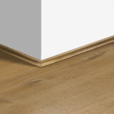 Виниловый плинтус Quick-Step скоция Дуб хлопковый бежевый (Cotton Oak Deep Natural) QSVSCOT40203 (PUGP40203 PUCL40203 AVMP40203 RPUCL40203) 17 x 17 мм Виниловый плинтус Quick-Step скоция Дуб хлопковый бежевый (Cotton Oak Deep Natural) QSVSCOT40203 (PUGP40203 PUCL40203 AVMP40203 RPUCL40203) 17 x 17 мм