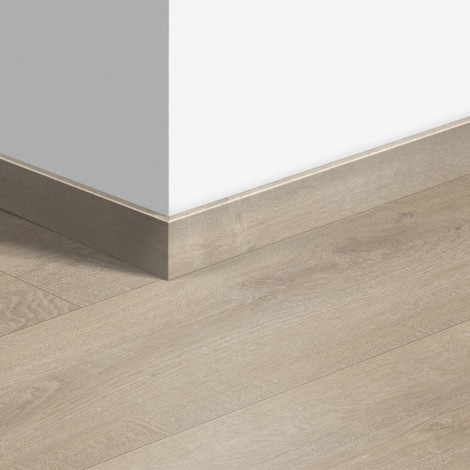 Виниловый плинтус Quick-Step стандартный Дуб бархатный бежевый (Velvet oak beige) QSVSK40158 (BAGP40158 BACL40158) 58 x 12 мм