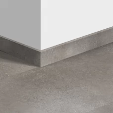 Виниловый плинтус Quick-Step стандартный Бетонный камень (Concrete stone) QSVSK40234 (AVST40234) 58 x 12 мм