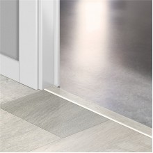 HDF профиль-порог для пола и лестниц Quick-Step Incizo 5 in 1 QSINCP01507 в цвет декора ламината Доска дуба пасифик (Pacific oak) LPU1507 / MAP1507