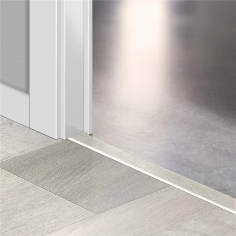 HDF профиль-порог для пола и лестниц Quick-Step Incizo 5 in 1 QSINCP01507 в цвет декора ламината Доска дуба пасифик (Pacific oak) LPU1507 / MAP1507
