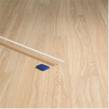 HDF профиль-порог для пола и лестниц Quick-Step Incizo 5 in 1 QSINCP01549 в цвет декора ламината Версаль темный (Versailles dark) UF1549