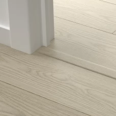 ПВХ профиль-порог для пола и лестниц Quick-Step Incizo 5 in 1 QSVINCP40280 в цвет декора пола Дуб чиа (Chia oak) AVSPT40280 / AVSPU40280