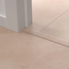 ПВХ профиль-порог для пола и лестниц Quick-Step Incizo 5 in 1 QSVINCP40333 в цвет декора пола Мягкий румянец (Soft blush) AVMTU40333