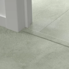 ПВХ профиль-порог для пола и лестниц Quick-Step Incizo 5 in 1 QSVINCP40334 в цвет декора пола Мягкий шалфей (Soft sage) AVMTU40334