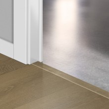 Профиль виниловый Quick-Step Incizo Дуб бархатный песочный (Velvet Oak Sand) QSVINCP40159 (BACL40159 / BAGP40159)