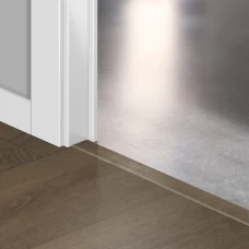 Профиль виниловый Quick-Step Incizo Дуб бархатный коричневый (Velvet Oak Brown) QSVINCP40160 (BACL40160 / BAGP40160)