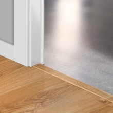 Профиль виниловый Quick-Step Incizo Классический натуральный дуб QSVINCP40023 (BACP40023 / BAGP40023) Профиль виниловый Quick-Step Incizo Классический натуральный дуб QSVINCP40023 (BACP40023 / BAGP40023)