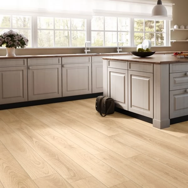 Ламинат Quick-Step Perspective UF866 бук лакированный